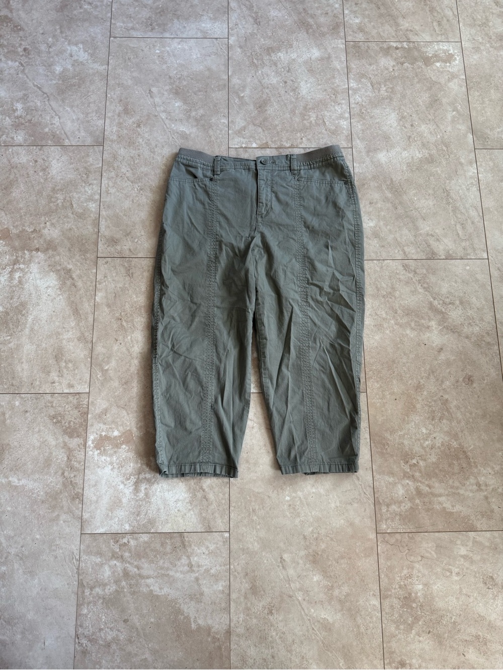 croft & barrow Olive Green Cargo Crop Pants